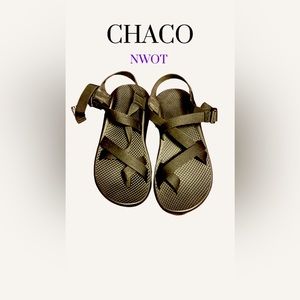Woman’s size 8 Chaco Sandel’s